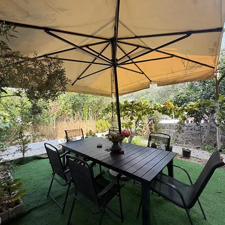 Spacious House With Garden, Terrace And Parking *