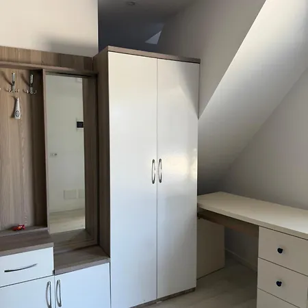 Spacious House With Garden, Terrace And Parking Vakantiehuis *